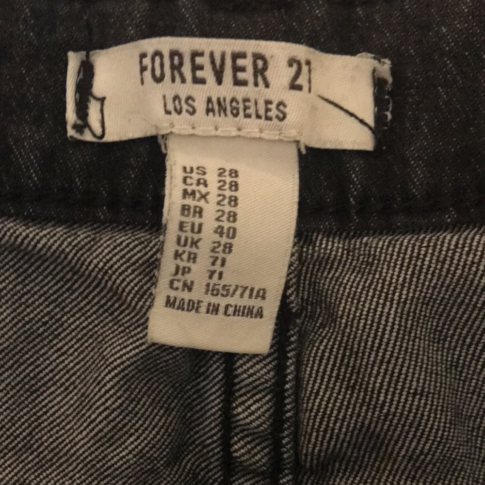 Women’s forever 21 size US 28 shorts - Picture 4 of 7